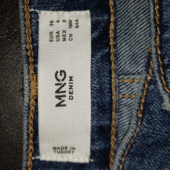 MANGO NWT Preppy City Chic Office Fall Slim Comfort Mid Cropped Jeans Women's - Picture 8 of 11